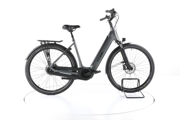 Cube Supreme Hybrid Pro 2022