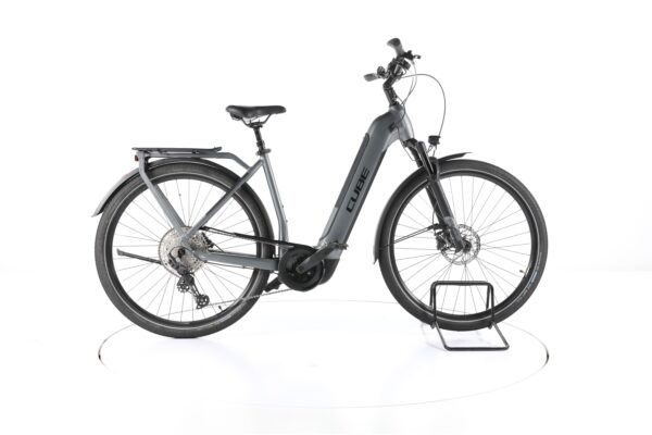 Cube Kathmandu Hybrid Pro 2022
