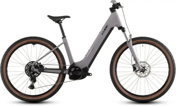 Cube Reaction Hybrid Performance 600 plumgrey´n´black Tiefeinsteiger 2026 M
