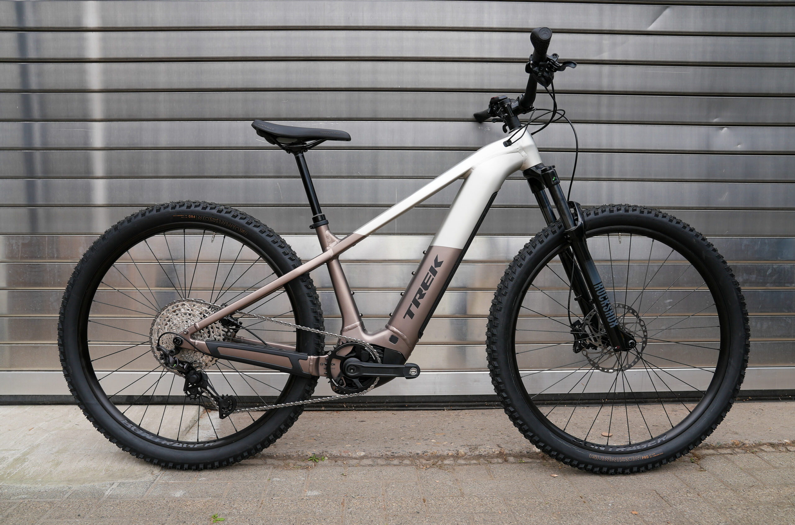 Trek Powerfly+ 8 Gen 5 - 2025 (Größe M) Custombike