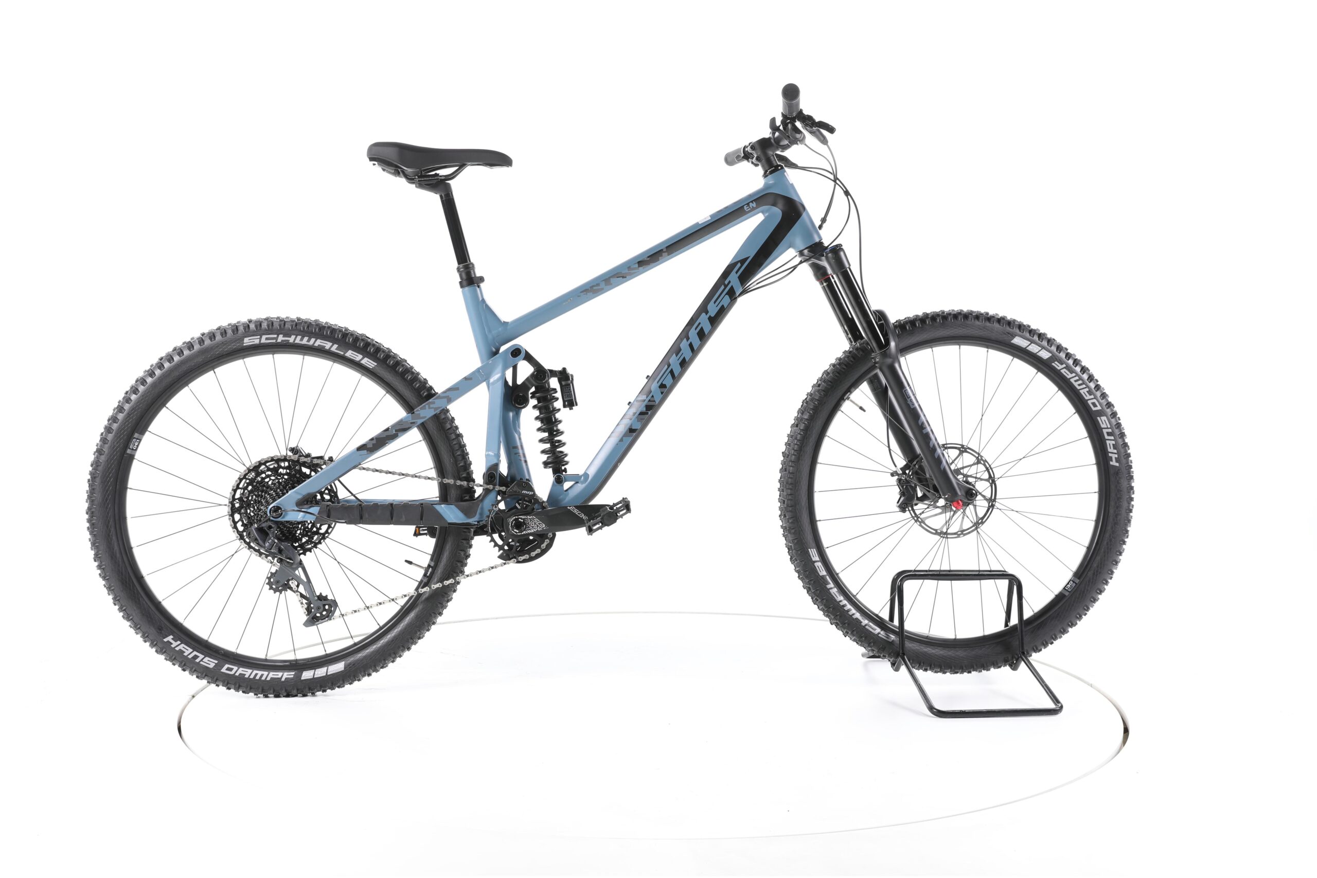 Ghost Riot EN Essential 2021