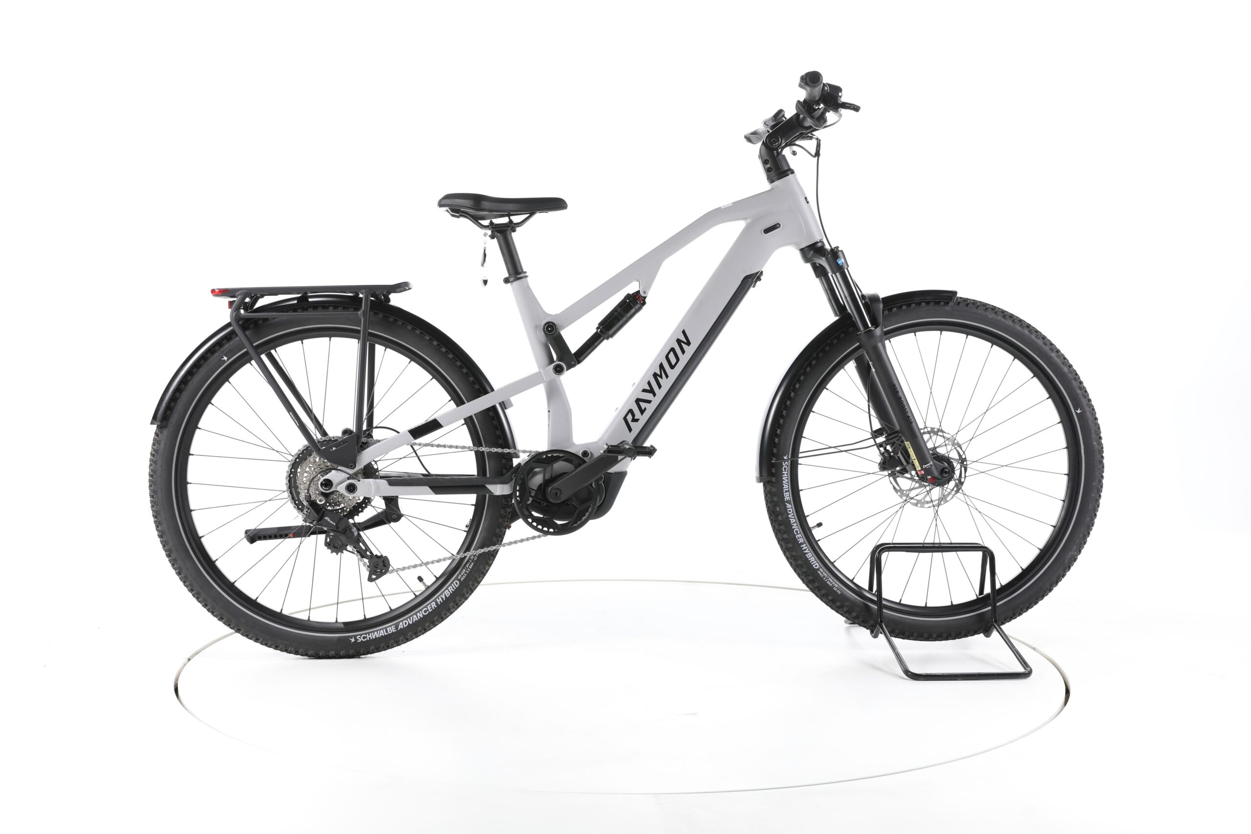 R Raymon Crossray 2025