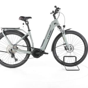 Cube Touring Hybrid Pro Trekking E-Bike Tiefeinsteiger