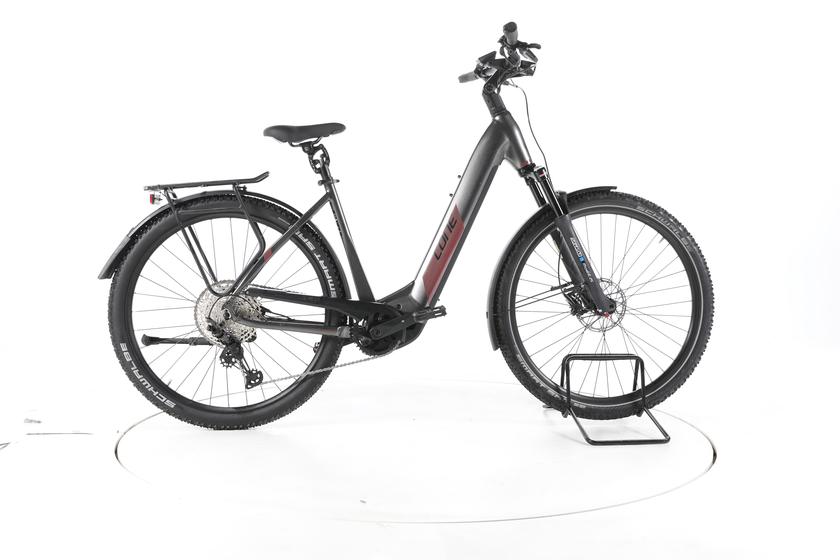 CONE Bikes eSUV IN 4.0 Trekking E-Bike Tiefeinsteiger