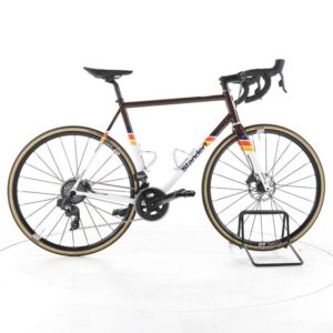 Standert Bicycles Triebwerk DISC LTD Edition V Sram Force eTap AXS Rennrad 2024
