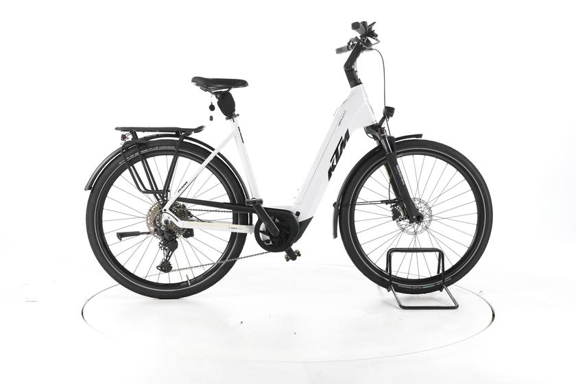 KTM Cento 10 Plus Trekking E-Bike Tiefeinsteiger 2024