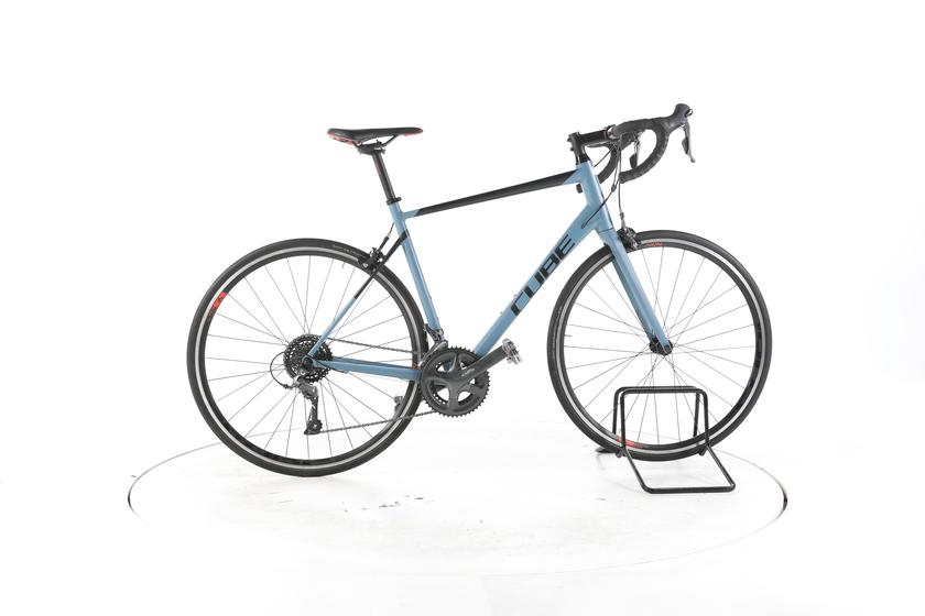 Cube Attain Rennrad