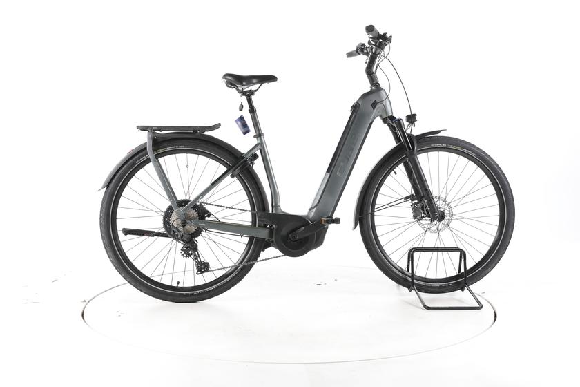 Cube Kathmandu Hybrid Pro Trekking E-Bike Tiefeinsteiger