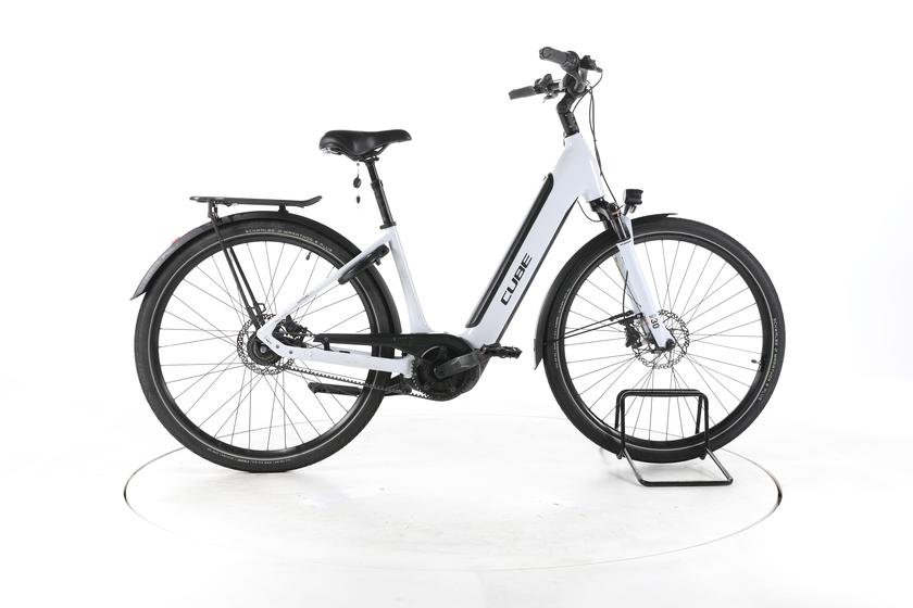 Cube Supreme Hybrid EXC City E-Bike Tiefeinsteiger