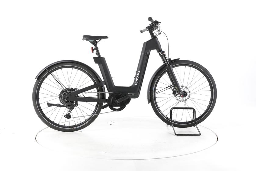 Urtopia Fusion Trekking E-Bike Tiefeinsteiger Carbon 2025