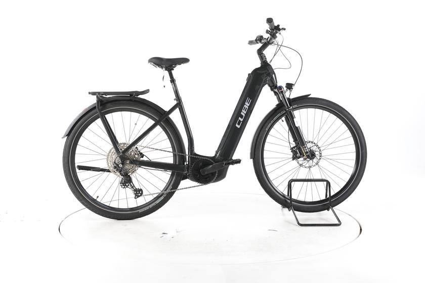 Cube Kathmandu Hybrid EXC Trekking E-Bike Tiefeinsteiger