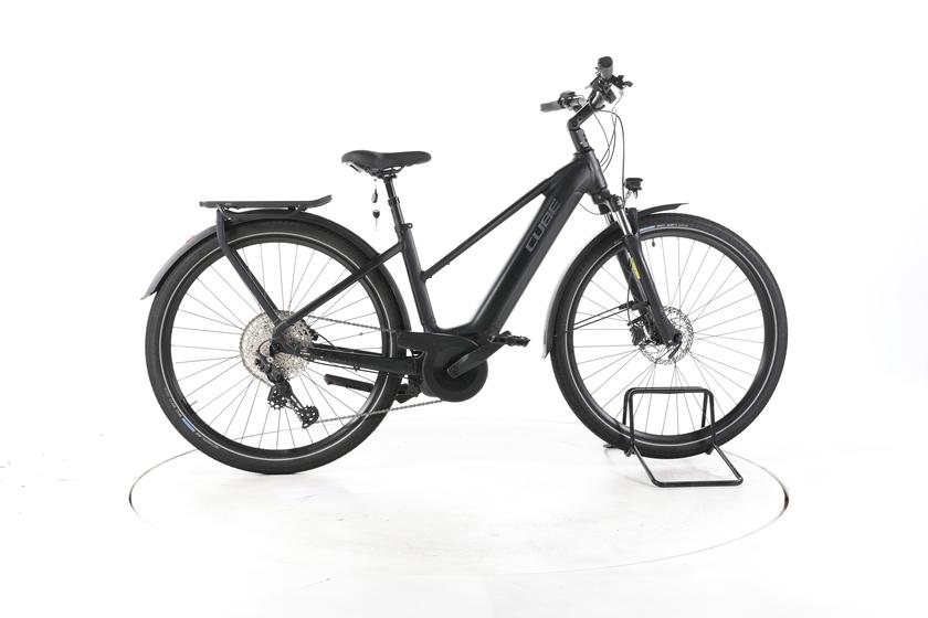 Cube Touring Hybrid Pro Trekking E-Bike