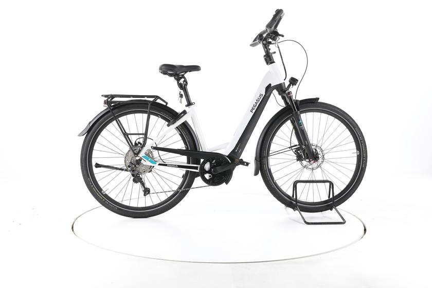 Pegasus Evo Lite 10 Comfort Trekking E-Bike Tiefeinsteiger