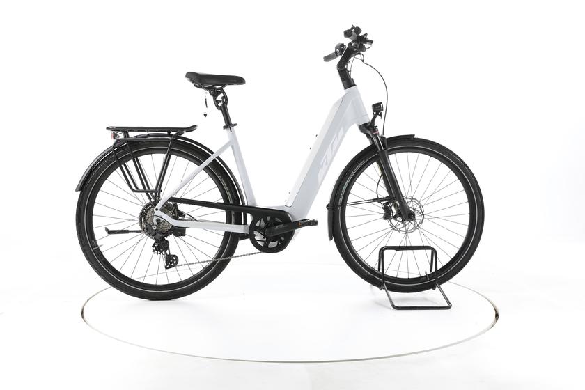 KTM Macina Style Pro Trekking E-Bike Tiefeinsteiger