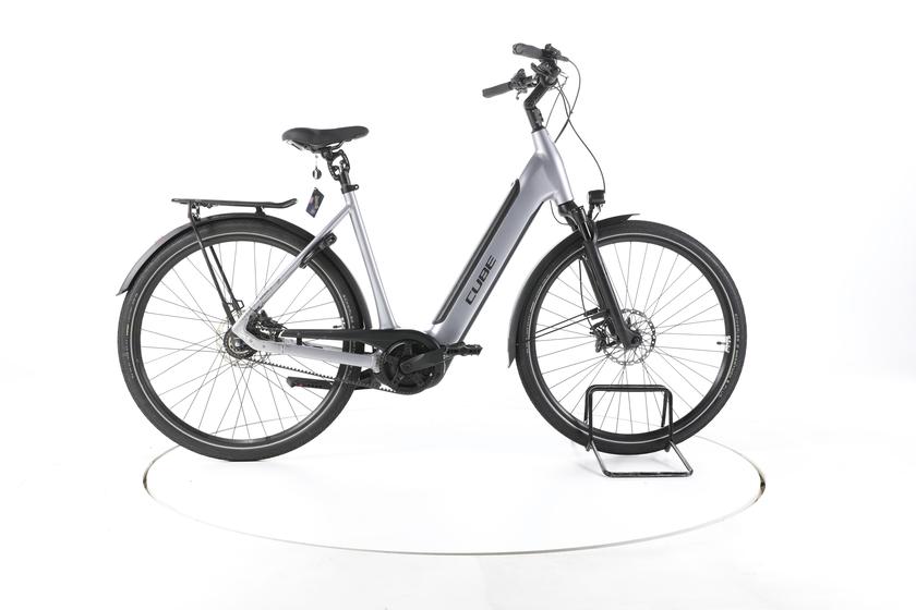 Cube Supreme Hybrid SL City E-Bike Tiefeinsteiger