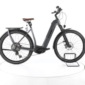 Cube Kathmandu Hybrid SLT Trekking E-Bike Tiefeinsteiger