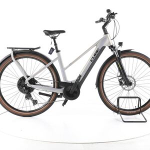 Cube Touring Hybrid Pro 625 Trekking E-Bike