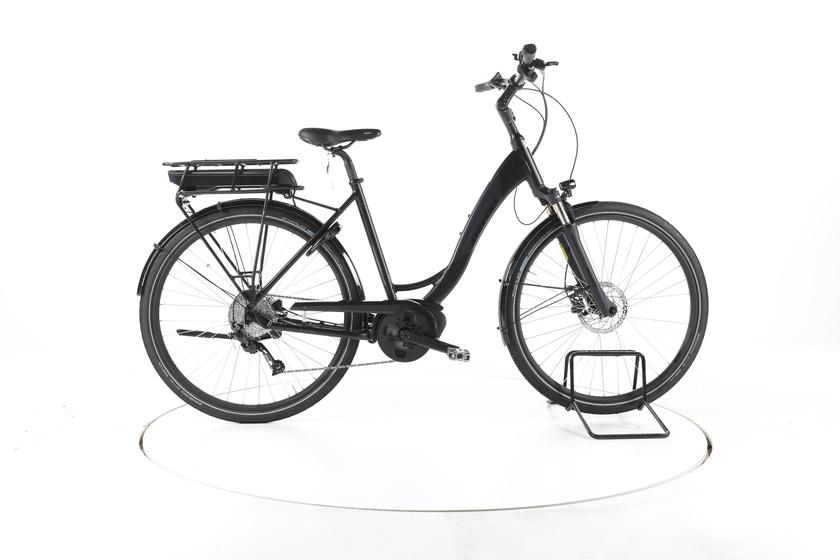 Stevens E-Molveno Trekking E-Bike Tiefeinsteiger