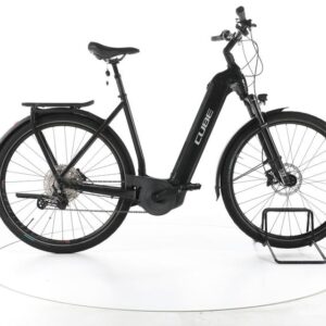 Cube Kathmandu Hybrid EXC Trekking E-Bike Tiefeinsteiger